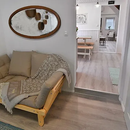 Micnek Apartment