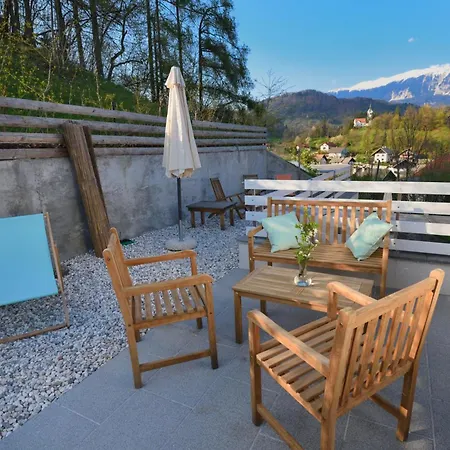 Micnek 아파트 블레드